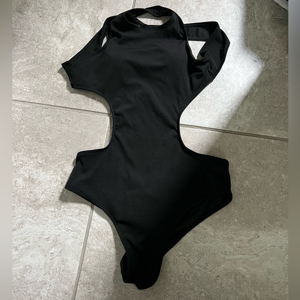 Swim suit